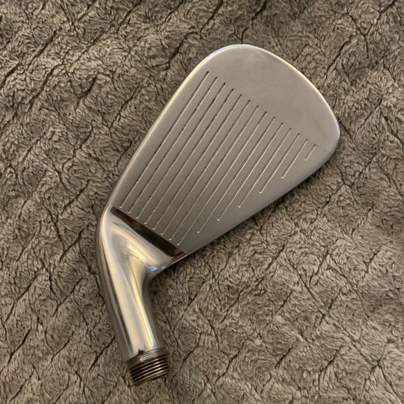 TaylorMade R9 TP Single 6 Iron STD (Iron Head Only) RH - Picture 4 of 8